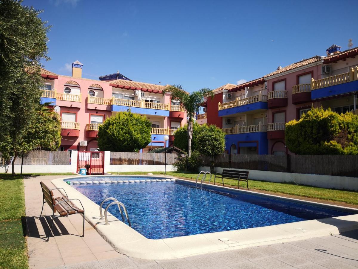 Low Cost Marina Torrevieja Buitenkant foto